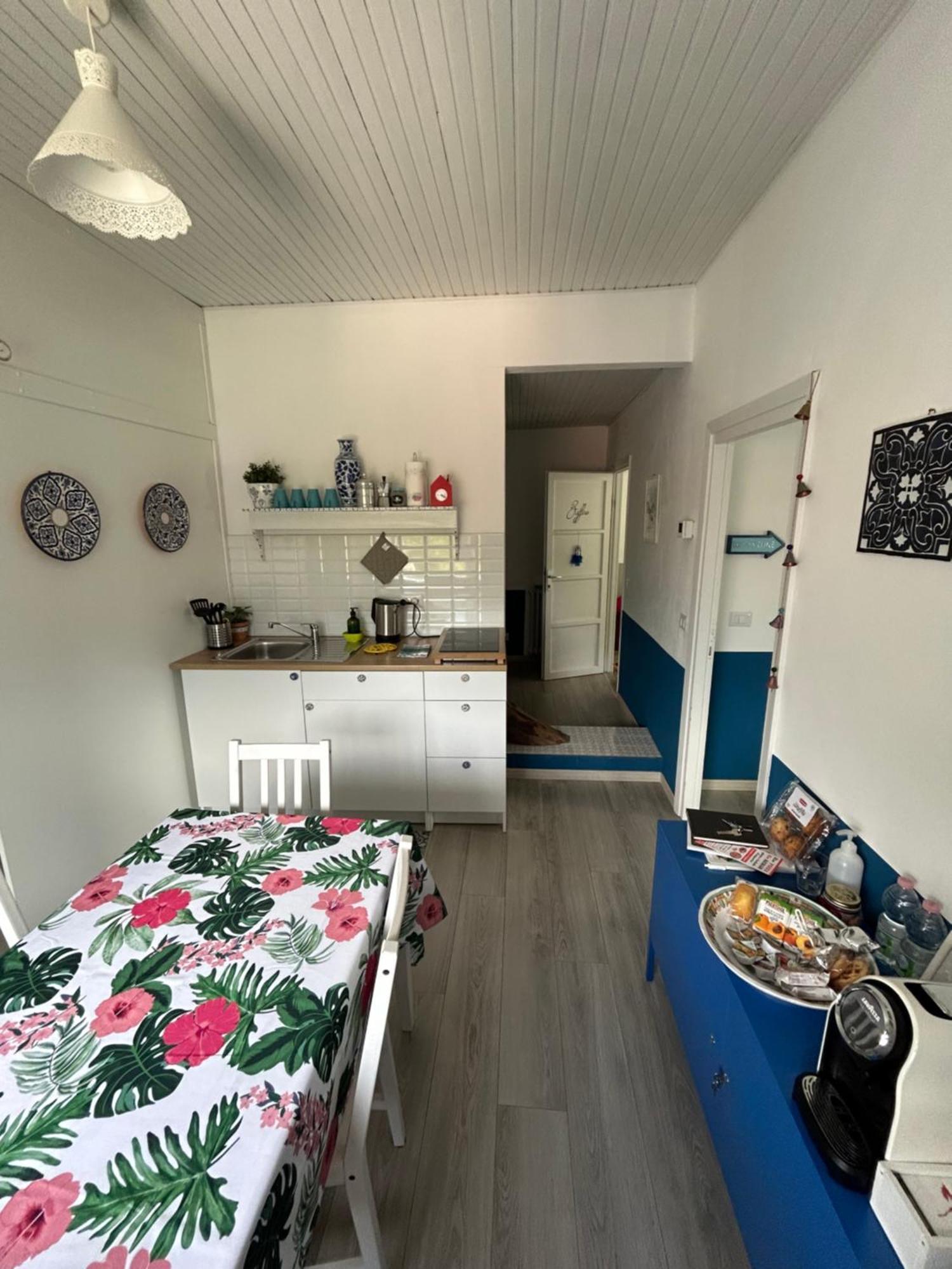 Acchiappasogni Holiday House Malgrate Extérieur photo