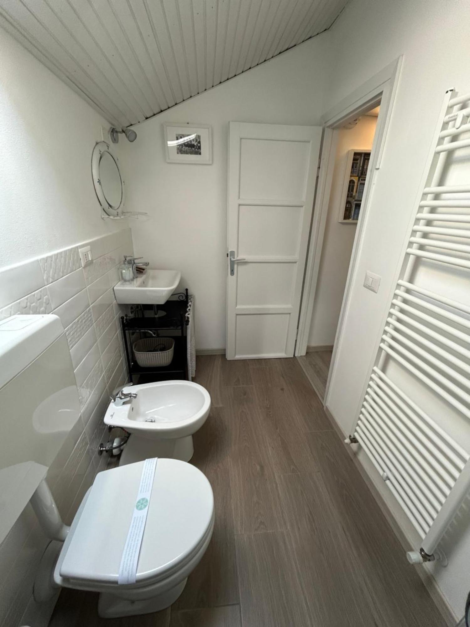 Acchiappasogni Holiday House Malgrate Extérieur photo
